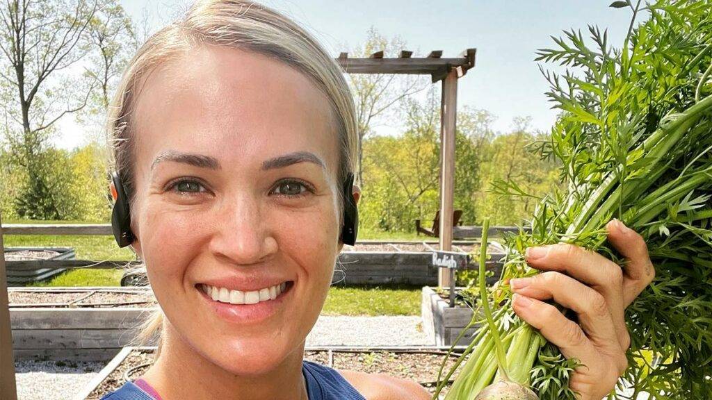 Carrie Underwood No Makeup Photos 2