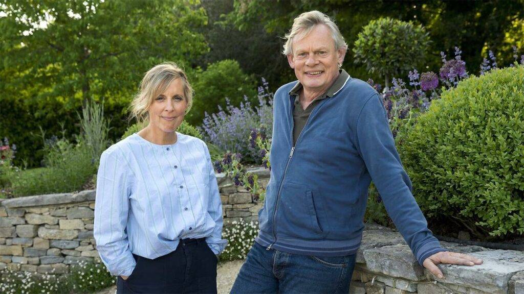 Mel Giedroyc And Martin Clunes Explore Britain By The Book