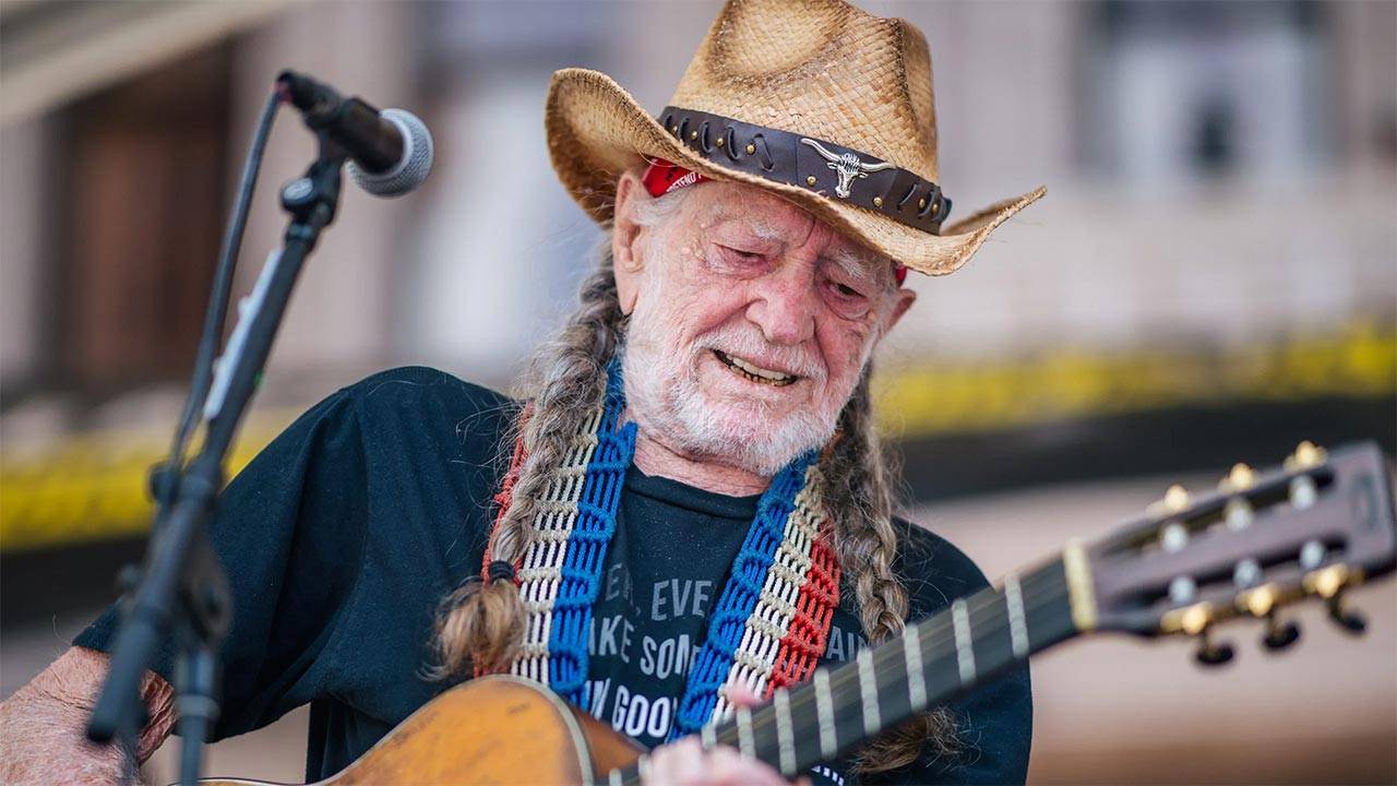 Is Willie Nelson Still Alive? Know Age? How Is Willie Nelson Doing